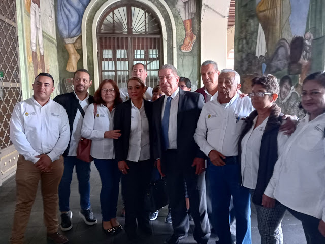 Pozos atiende manifestantes